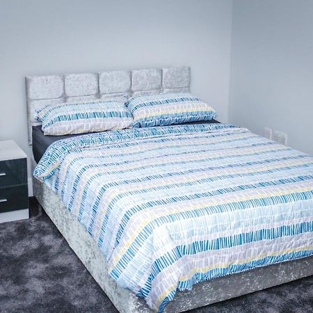 Camden Guest House Double Bedroom With Super Large King Bed London Eksteriør bilde