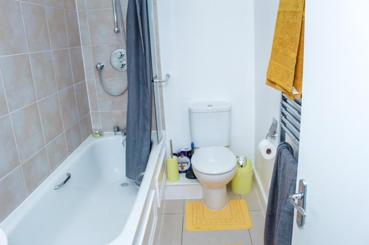 Camden Guest House Double Bedroom With Super Large King Bed London Eksteriør bilde